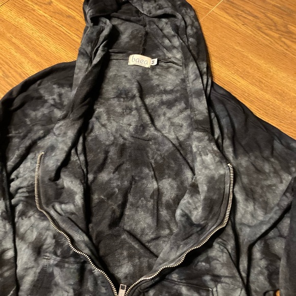 Baea Women’s Full Zip Hoodie - Picture 4 of 6